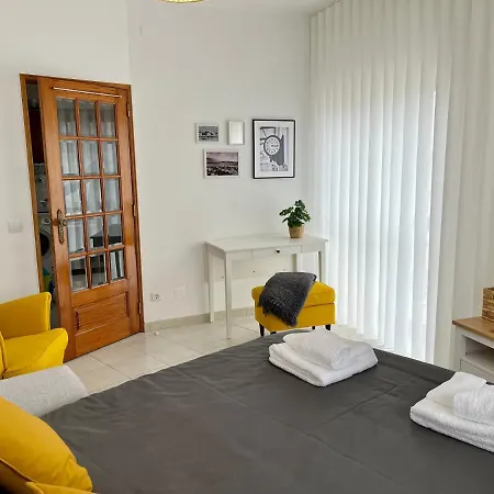 Casa Da Estacao_sao Martinho Do Porto * Sao Martinho do Porto